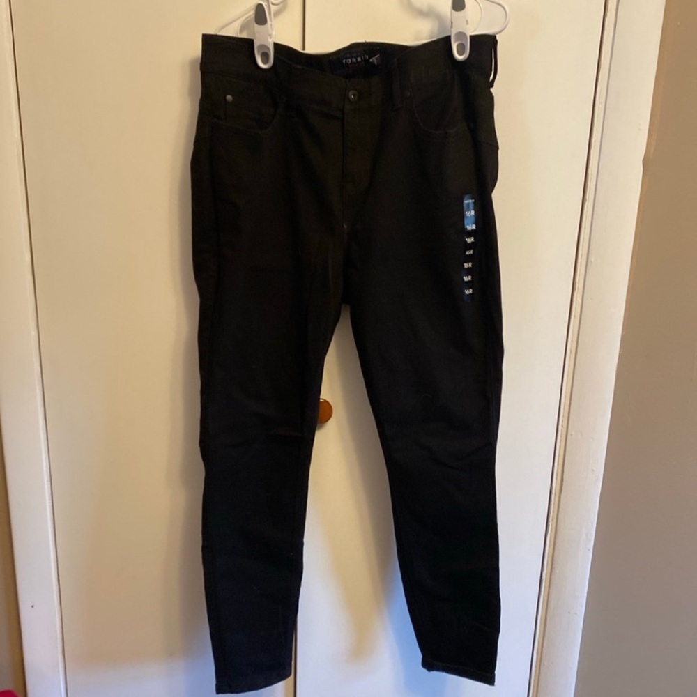 NWT Torrid Bombshell Skinny Black Jeans Sz 16R